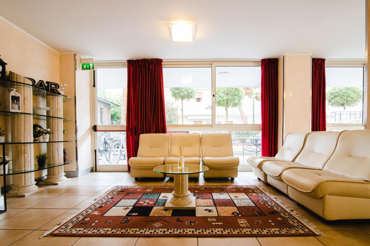 Unique Hotel Cesenatico Ngoại thất bức ảnh