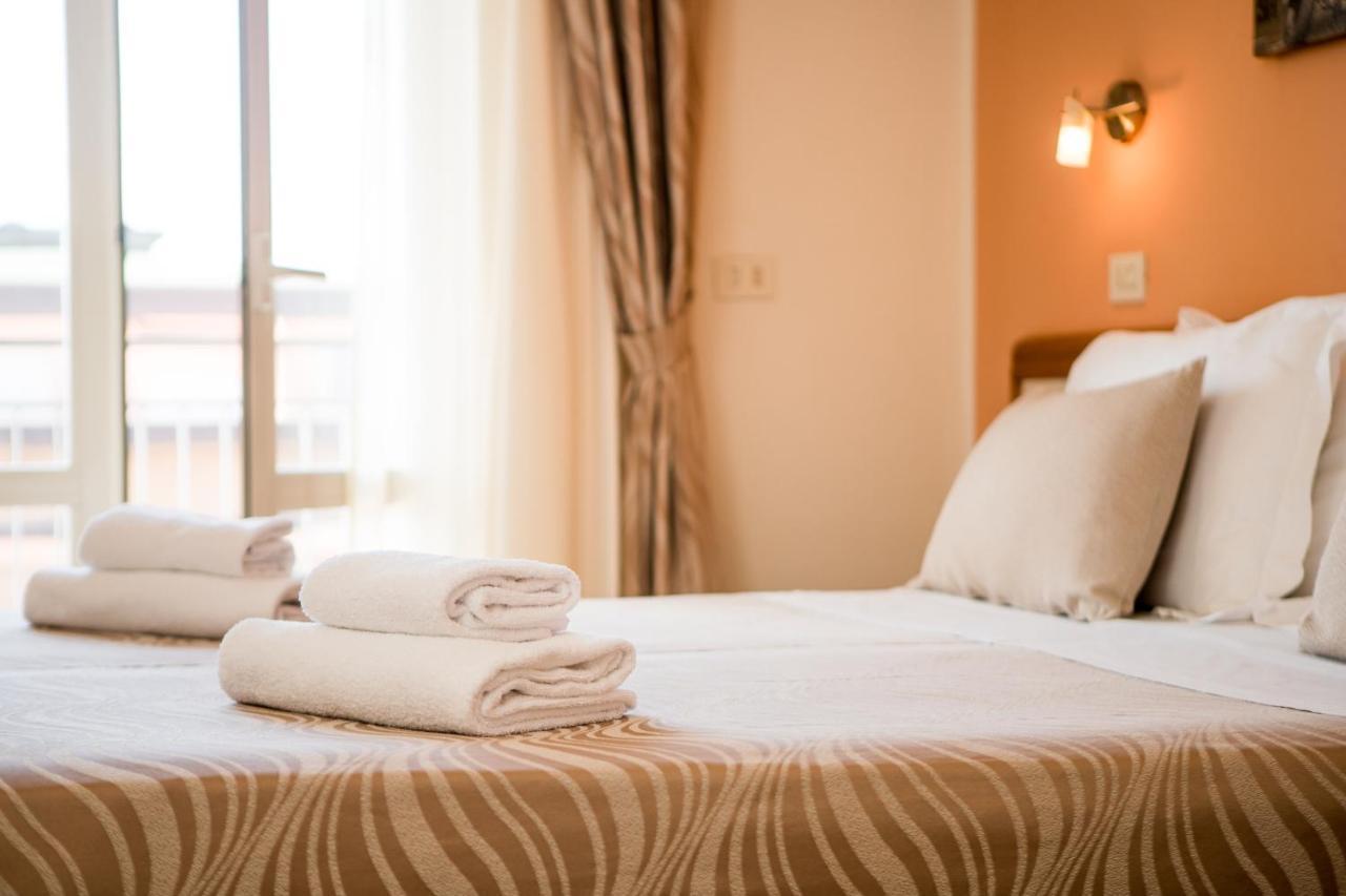Unique Hotel Cesenatico Ngoại thất bức ảnh