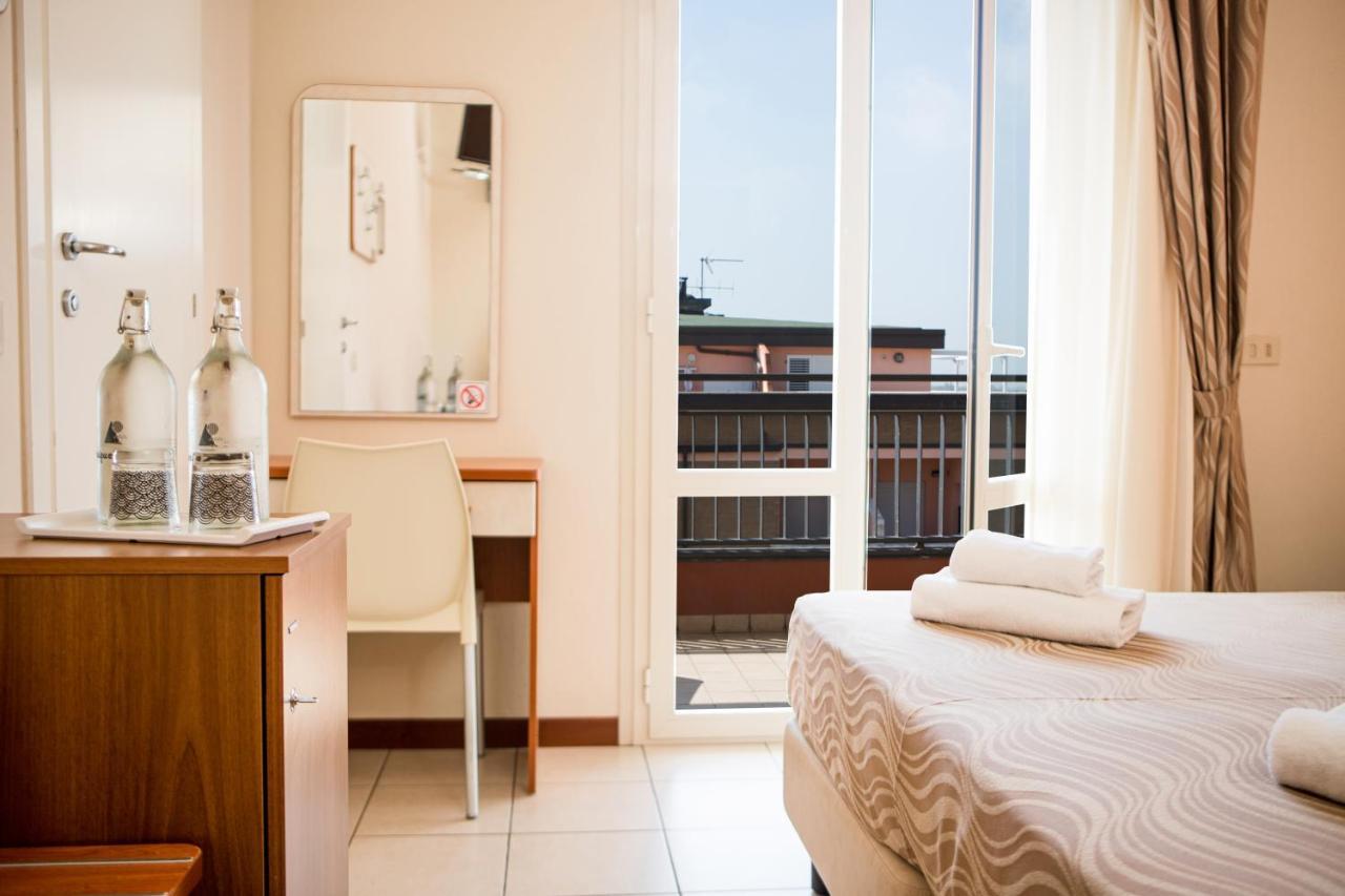 Unique Hotel Cesenatico Ngoại thất bức ảnh