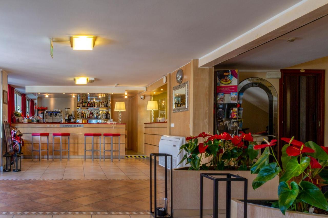 Unique Hotel Cesenatico Ngoại thất bức ảnh